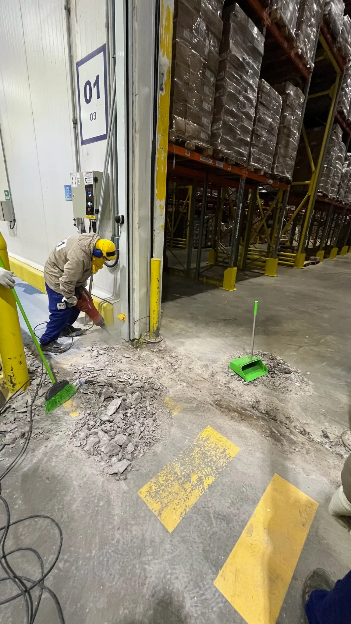Reparo em Piso de Concreto - obra executada pela Angular Engenharia - foto 3